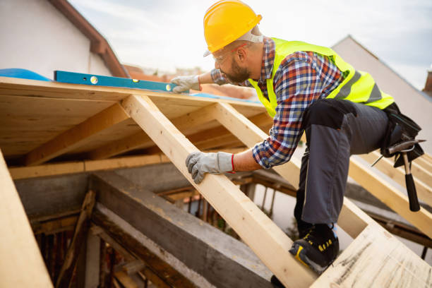 Best Roof Gutter Cleaning  in White City, OR